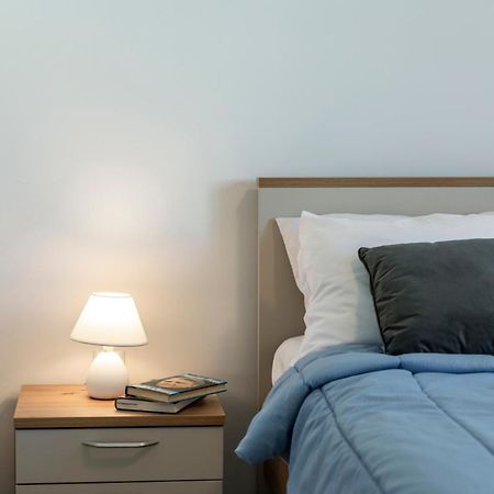 קאבטאט Villa California Apartments מראה חיצוני תמונה