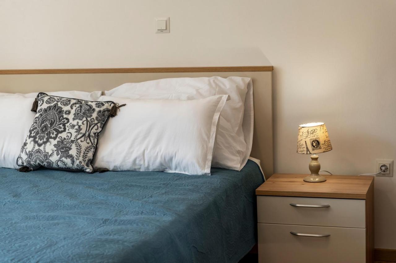 קאבטאט Villa California Apartments מראה חיצוני תמונה