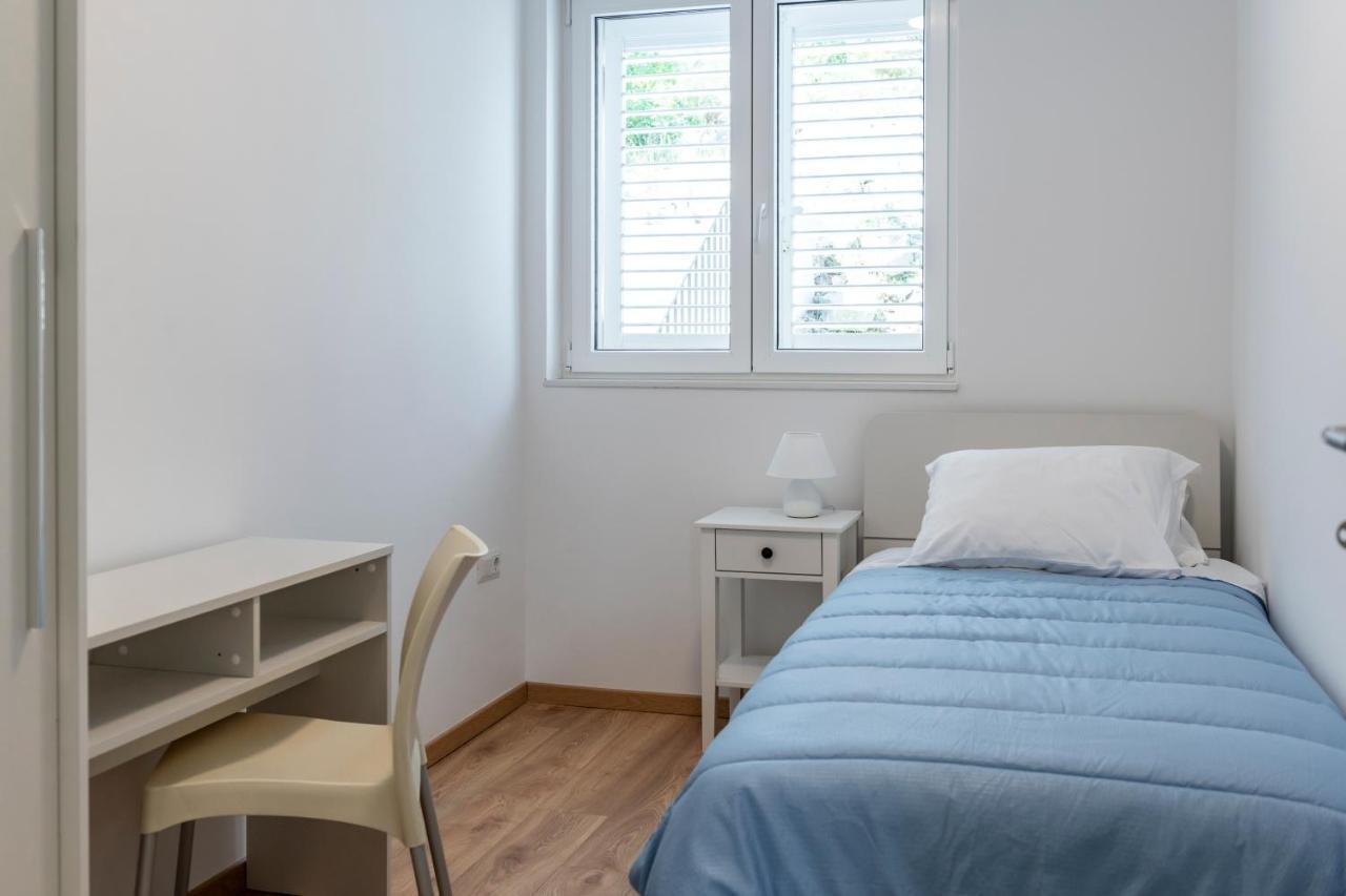 קאבטאט Villa California Apartments מראה חיצוני תמונה