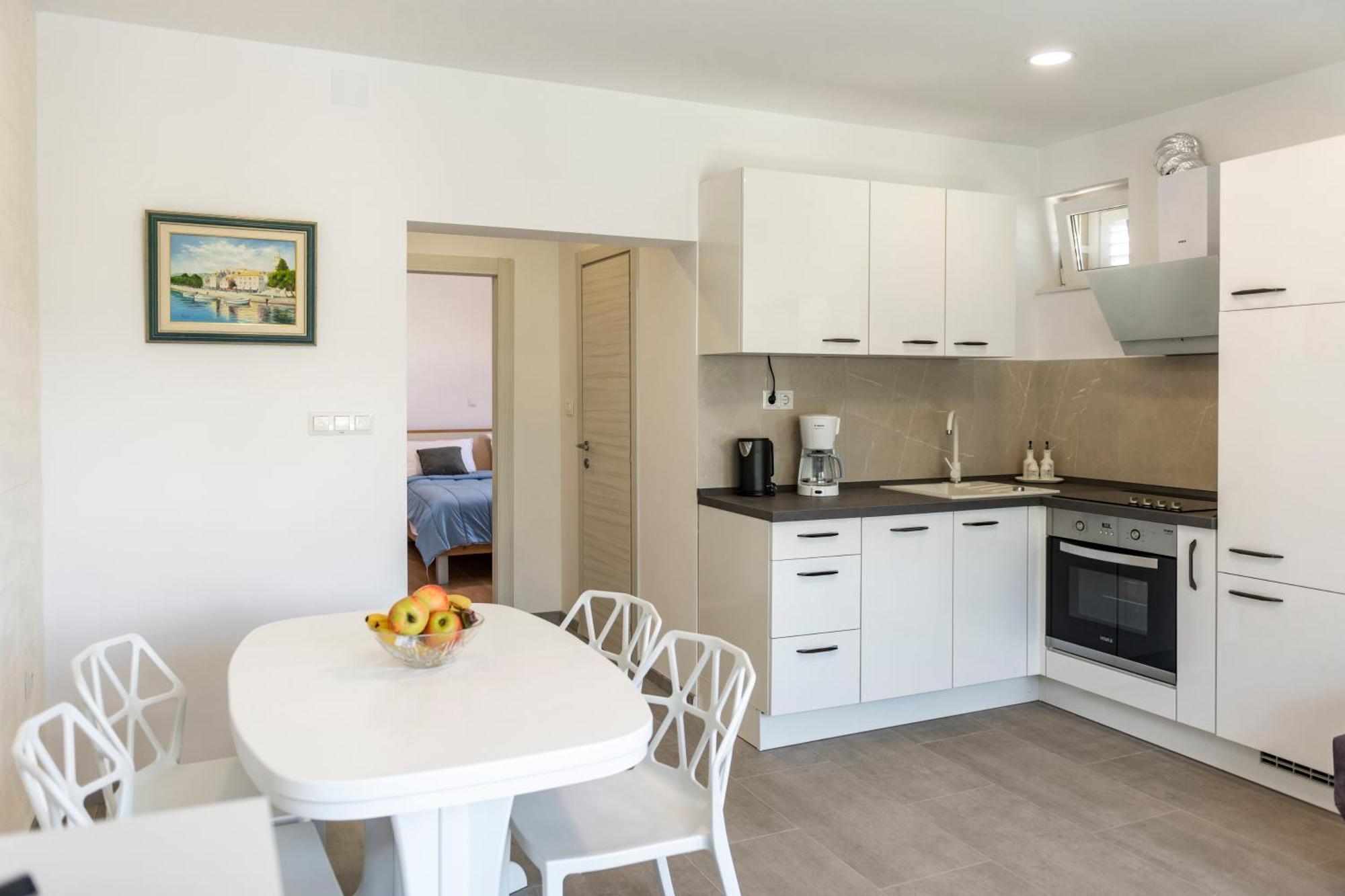 קאבטאט Villa California Apartments מראה חיצוני תמונה