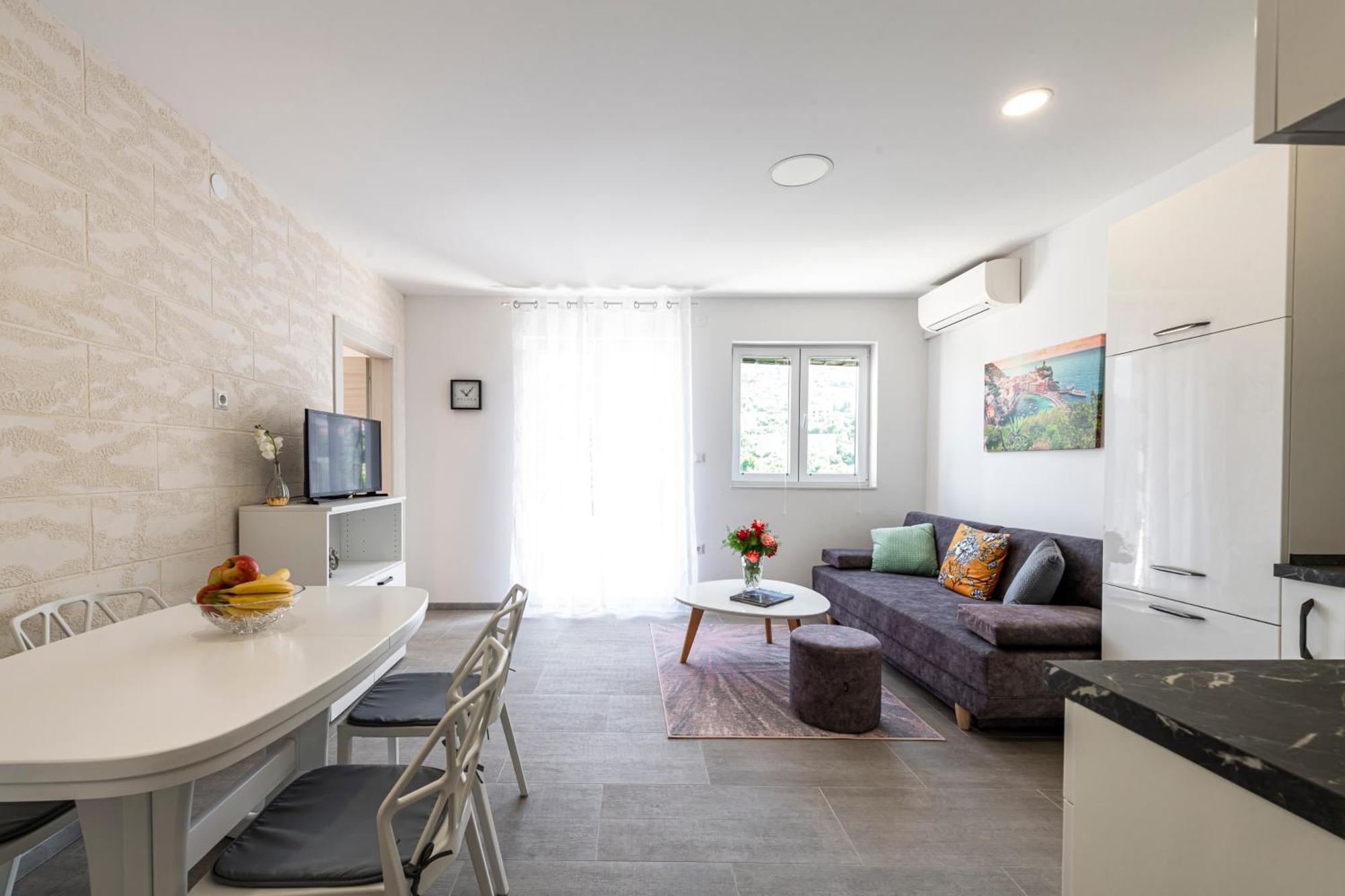קאבטאט Villa California Apartments מראה חיצוני תמונה
