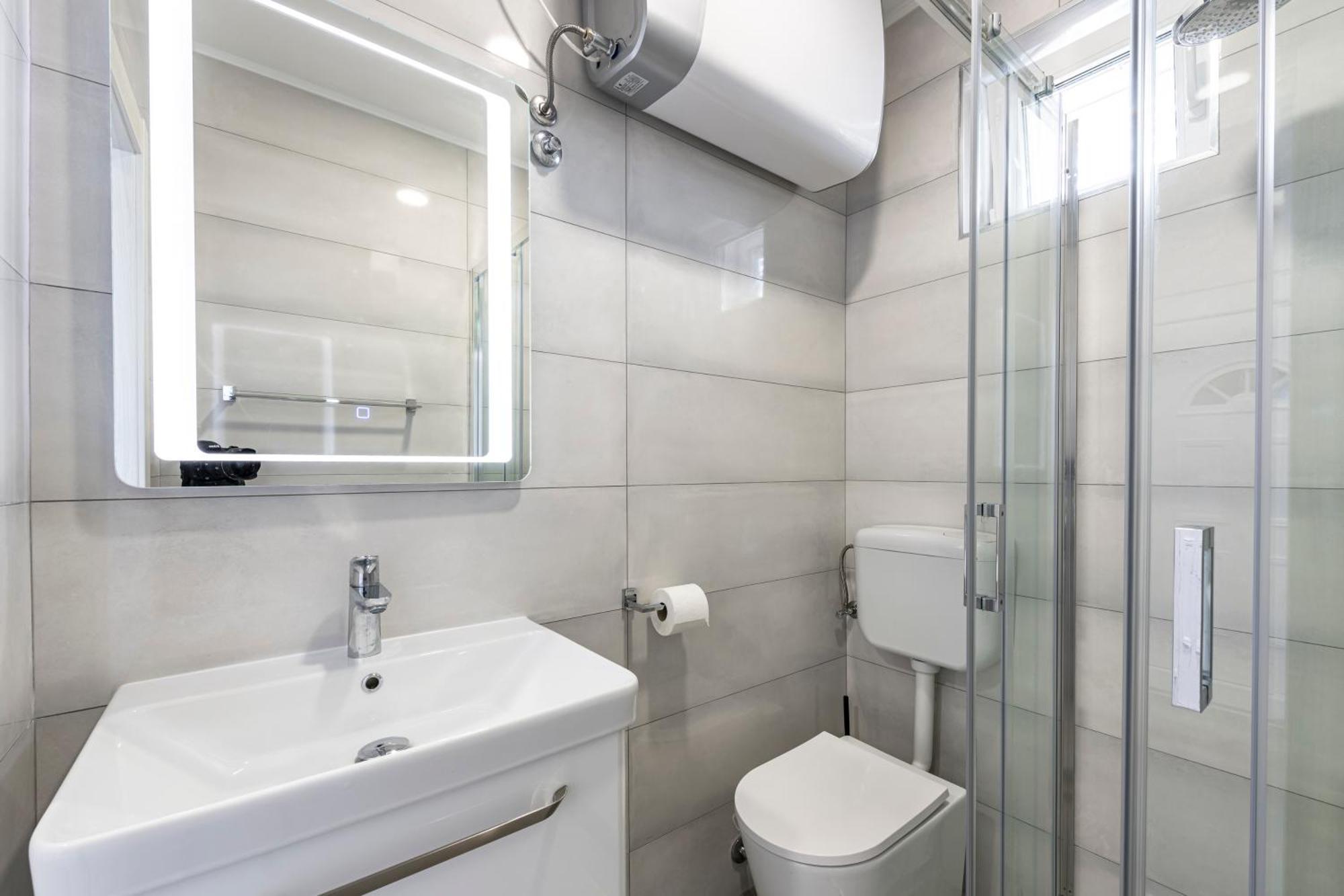 קאבטאט Villa California Apartments מראה חיצוני תמונה