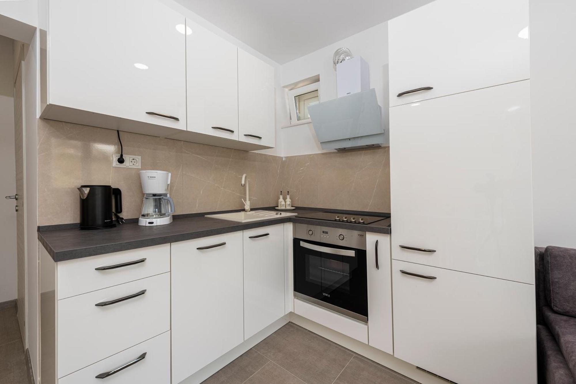 קאבטאט Villa California Apartments מראה חיצוני תמונה