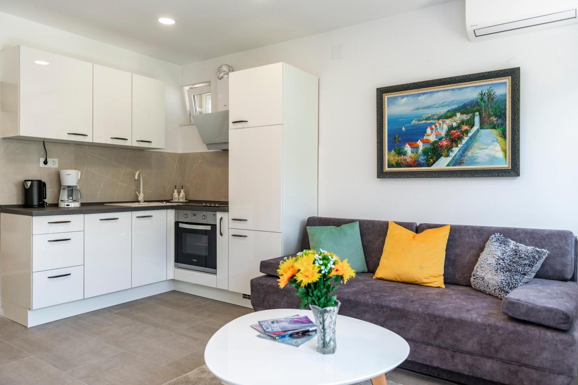 קאבטאט Villa California Apartments מראה חיצוני תמונה